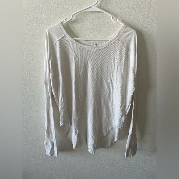 Tna Aritzia white waffle knit long sleeve shirt - Picture 1 of 3